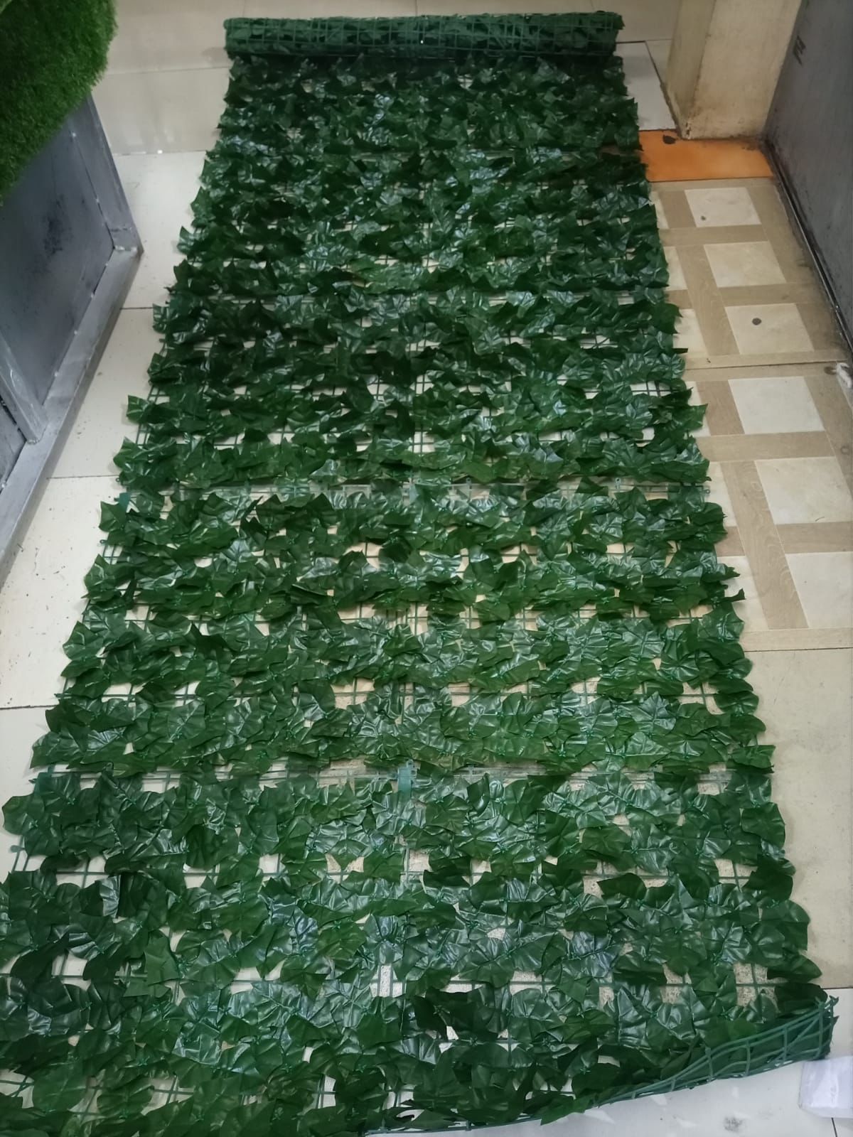 Offer!!! artificial ivy privacy fence/ hedge/ balcony privacy fence 1mx3m