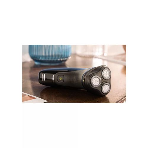 Philips  Smoother Shaving Machine FAST CHARGE With Trimmer