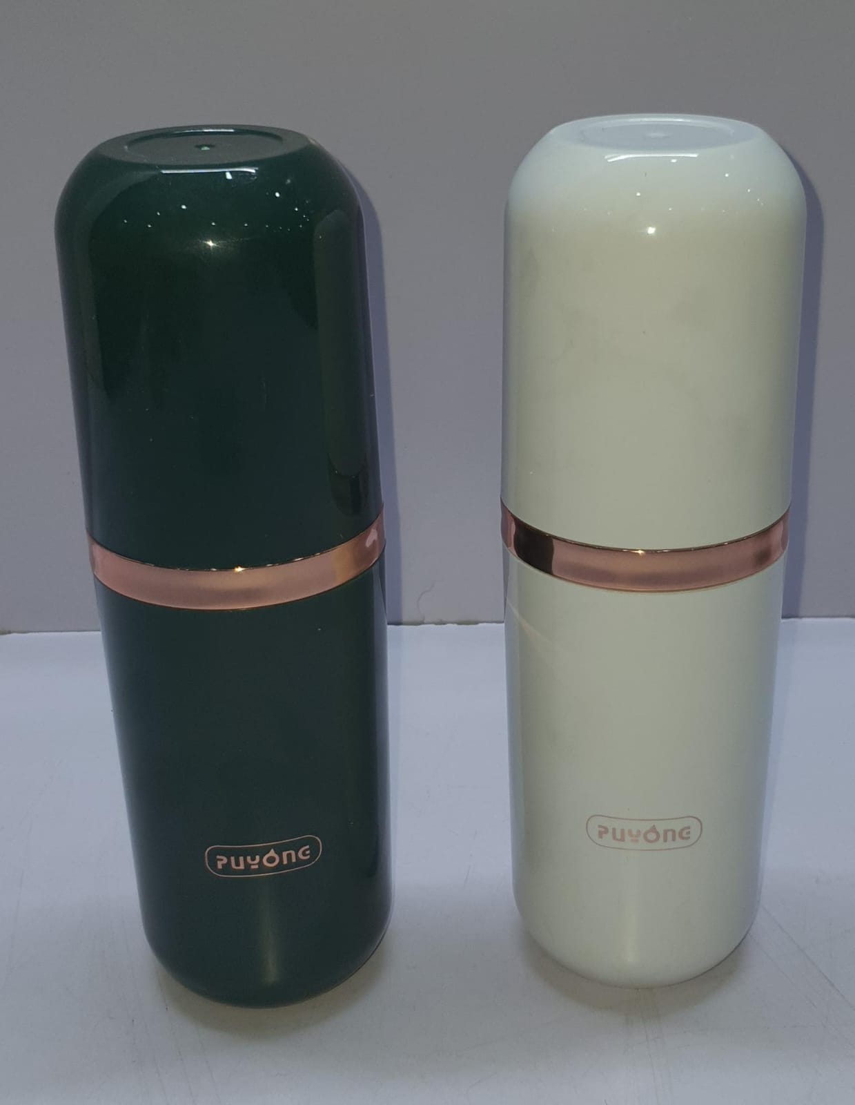 Toothbrush Travel kit holder Case, Travel Toothbrush Holder Portable Toothbrush Toothpaste Storage Container for Traveling Business Camping School Bathroom