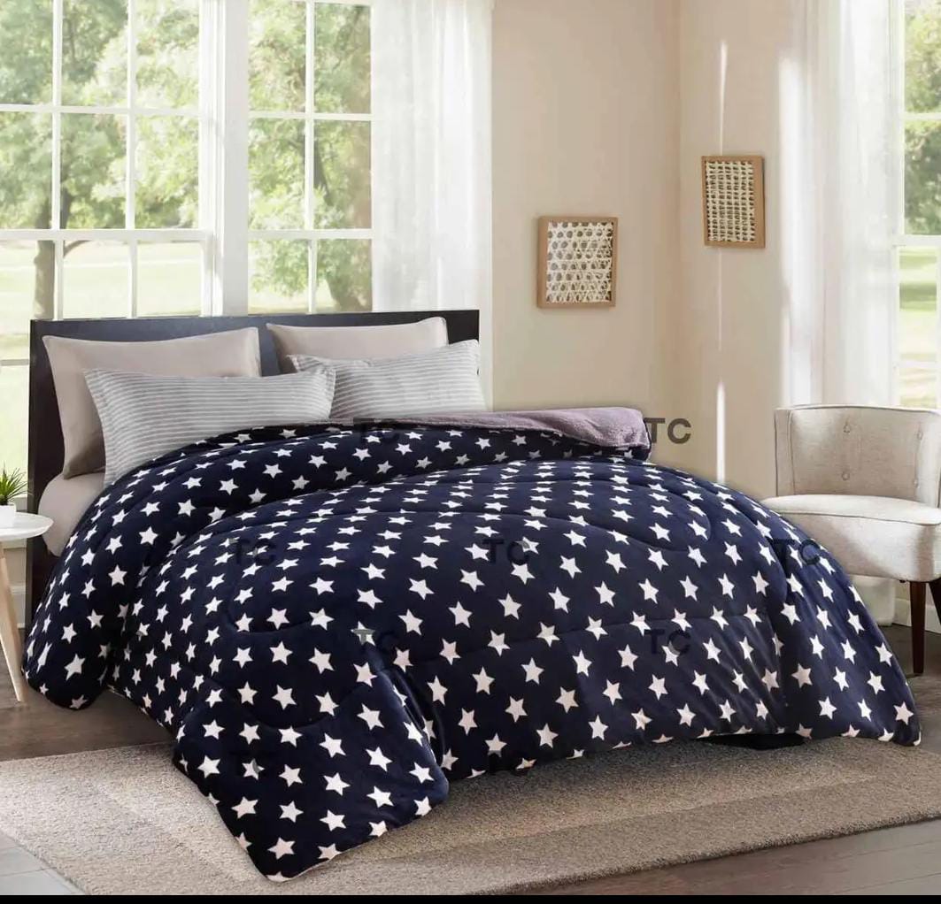 1 Pc Quality Woolen Duvet 
Freshen up your bedroom with these duvet set. The set contains a single ply blanket , The Woole blanket is soft, durable and luxurious to touch.