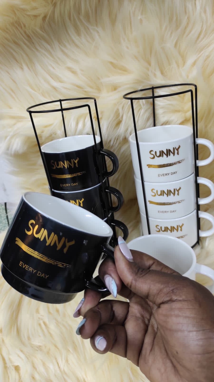 American Atelier ceramic mug and Rack set of four cups and standing metal Rack for kitchen caunter top, Table top, island,or cafe display Gift for tea and cooffee iovers,250ml-coffee World Text,black.