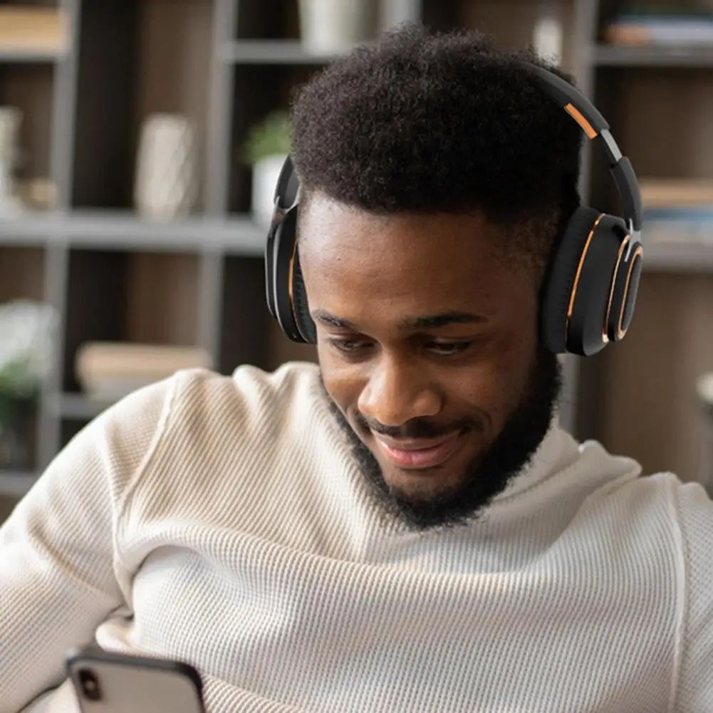 H7 Wireless Headphone Stylish Distortion-free Bluetooth-compatible Headphone Surround Sound Wireless Headphone Gaming Wear