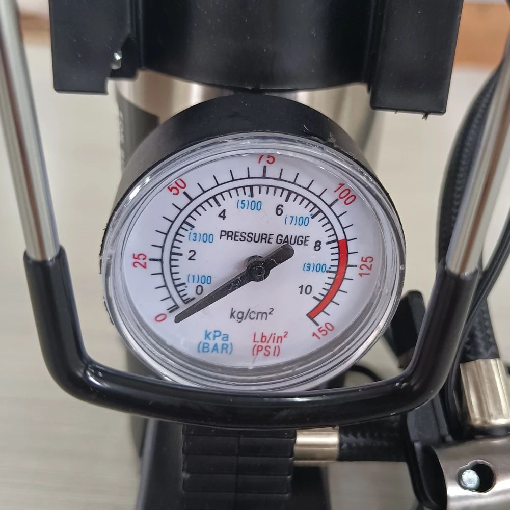 Heavy Duty Deluxe Portable Metal Air Compressor Car Tyre Inflator With Digital Pressure Gauge 12v150psi Car Tire Inflatable Pump