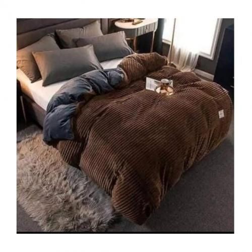 Woolen Velvet Duvet Set (2 Pillow Cases, Bedsheet And Duvet)