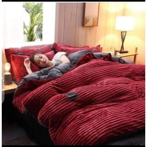 Woolen Velvet Duvet Set (2 Pillow Cases, Bedsheet And Duvet)