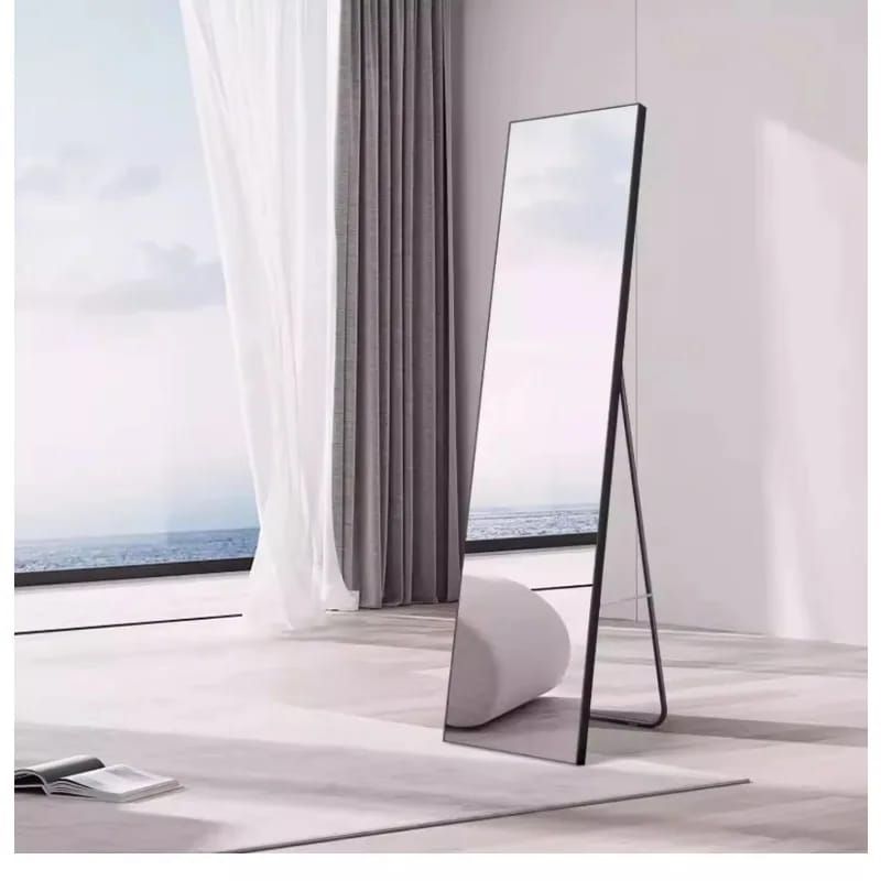 NEW OFFER 1.2 M BEAUTIFUL AND UNIQUE MIRROR CAN BE MOUNETD ON THE WALL OR FREE STANDING SUITABLE FOR  FULL BODY REFLECTION BLACK AND GOLDEN