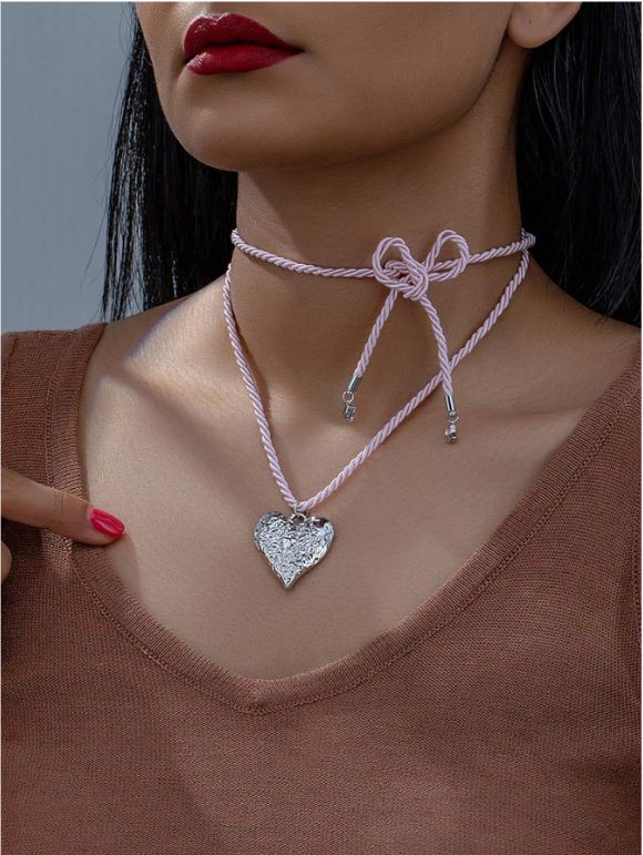 Chunky Puffy Heart Choker Necklace Set for Women, Black Velvet Flower Choker Big Heart Pendant Choker Necklace Adjustable Necklace, Wedding Party Summer Necklaces