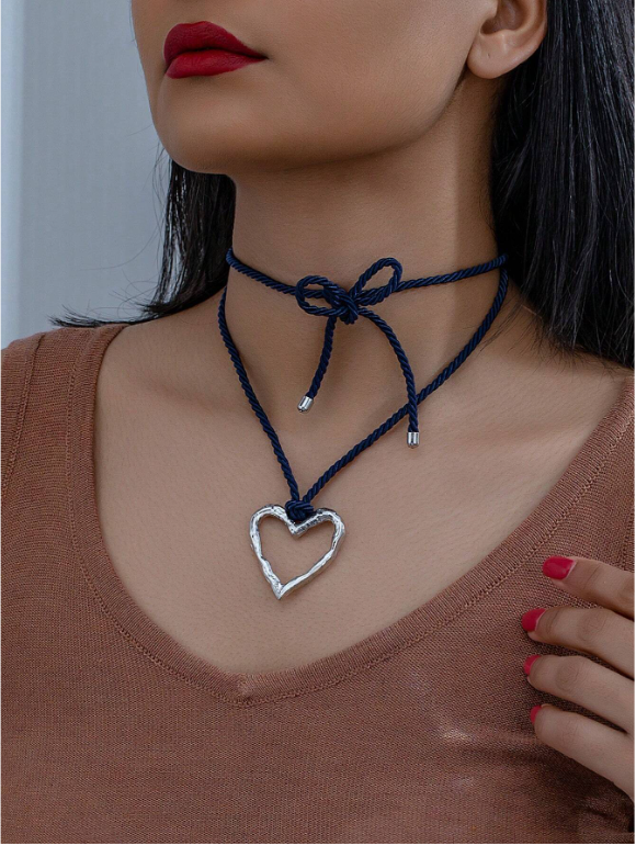 Chunky Puffy Heart Choker Necklace Set for Women, Black Velvet Flower Choker Big Heart Pendant Choker Necklace Adjustable Necklace, Wedding Party Summer Necklaces