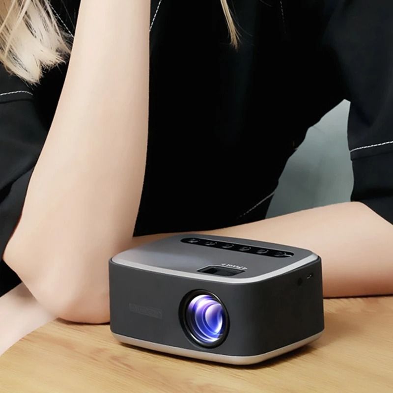 Portable Mini LED Projector 320x240 Pixels 600Lumens Projector Home Media Player Built-in Speaker