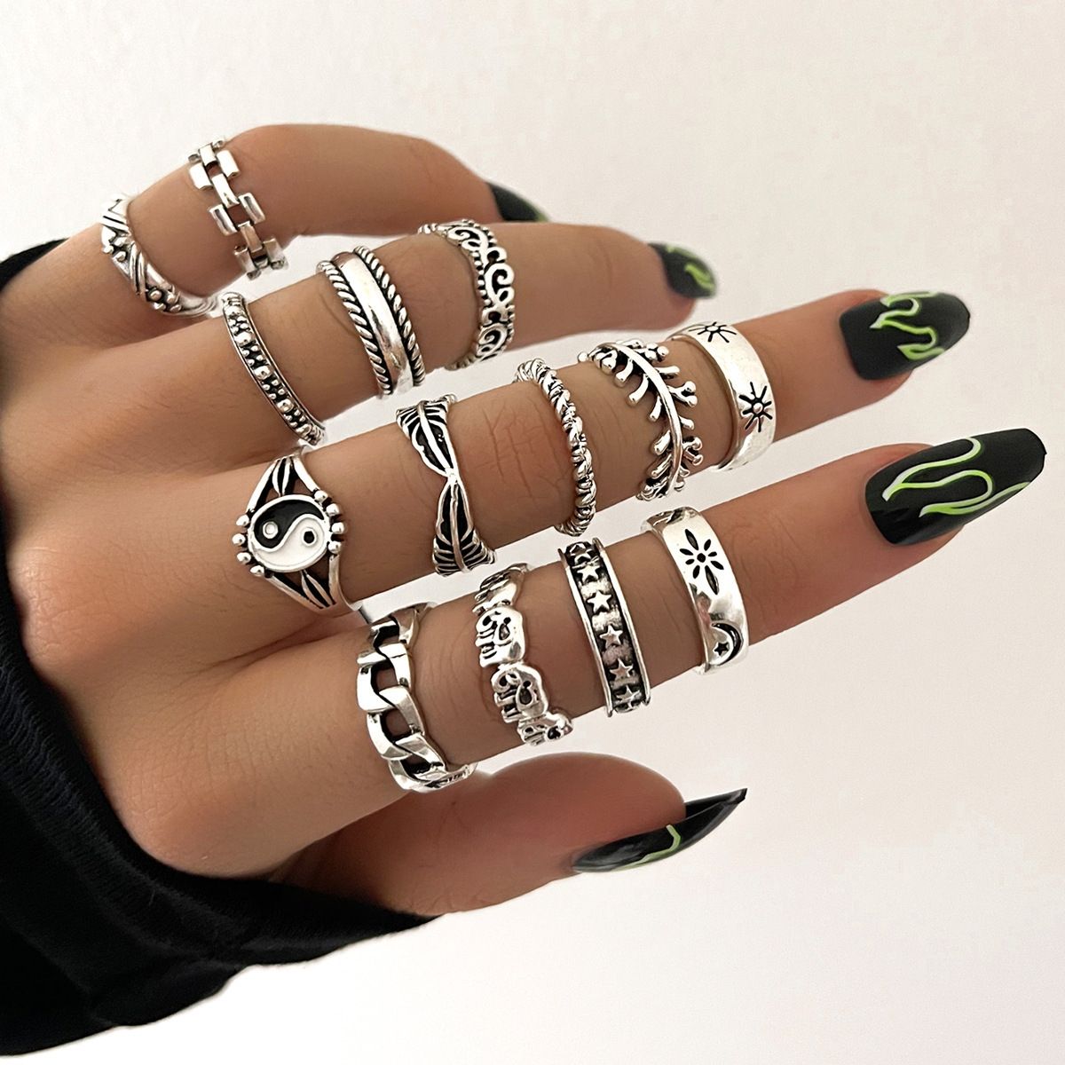 14 Pcs/Set Women's Ring Set Neo-Gothic Mixed Yin Yang Figure Feather Elephant Star Moon Sun Ring Women Personality Vintage Jewelry