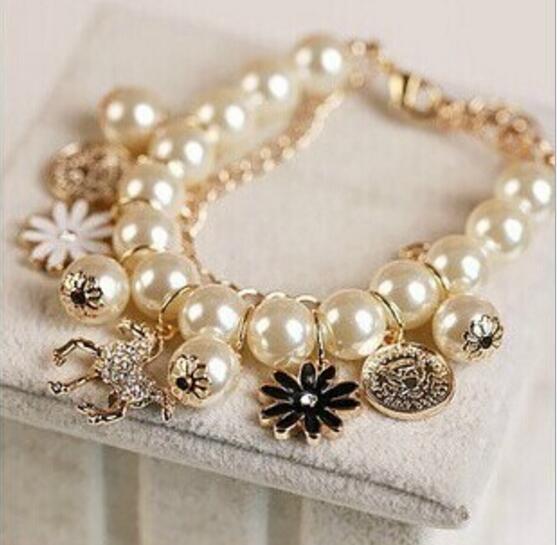 HN Brand-1 pcs  New Beautiful  Women Jewellery Gift New diamond-set Pony Pearl Daisy flower pendant Korean petal multi-layer bracelet bracelet jewelry bracelet