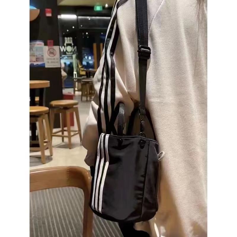 Women's Fashion Shoulder Bags Designer Waterproof Oxford Ladies Trend Crossbody Bags  Female Leisure Fitness Bags