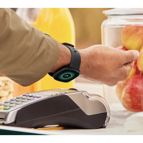 Fitbit Versa 4 Fitness Smartwatch with built-in GPS and up to 6 days battery life - compatible with Android and iOS.