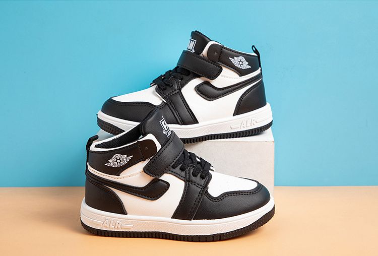 2024 Hot High Help Children's Shoes Outdoor Sports Running Children's Shoes for All Seasons