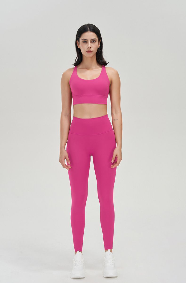 2024 New Women’s Double-sided Wool Cross Back Sports Bra Shock-proof Gathering Yoga Sports Bra Fitness Vest for All Season