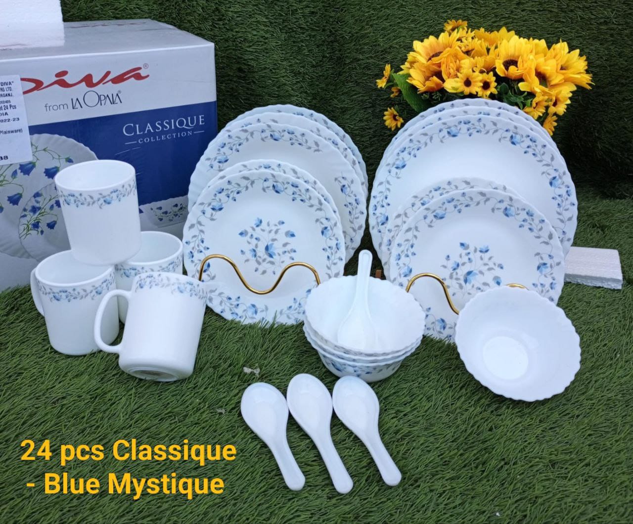 24 pcs of Diva Classique  round dinner set, Dinner Plates, Bowls, Cups and Side Plates