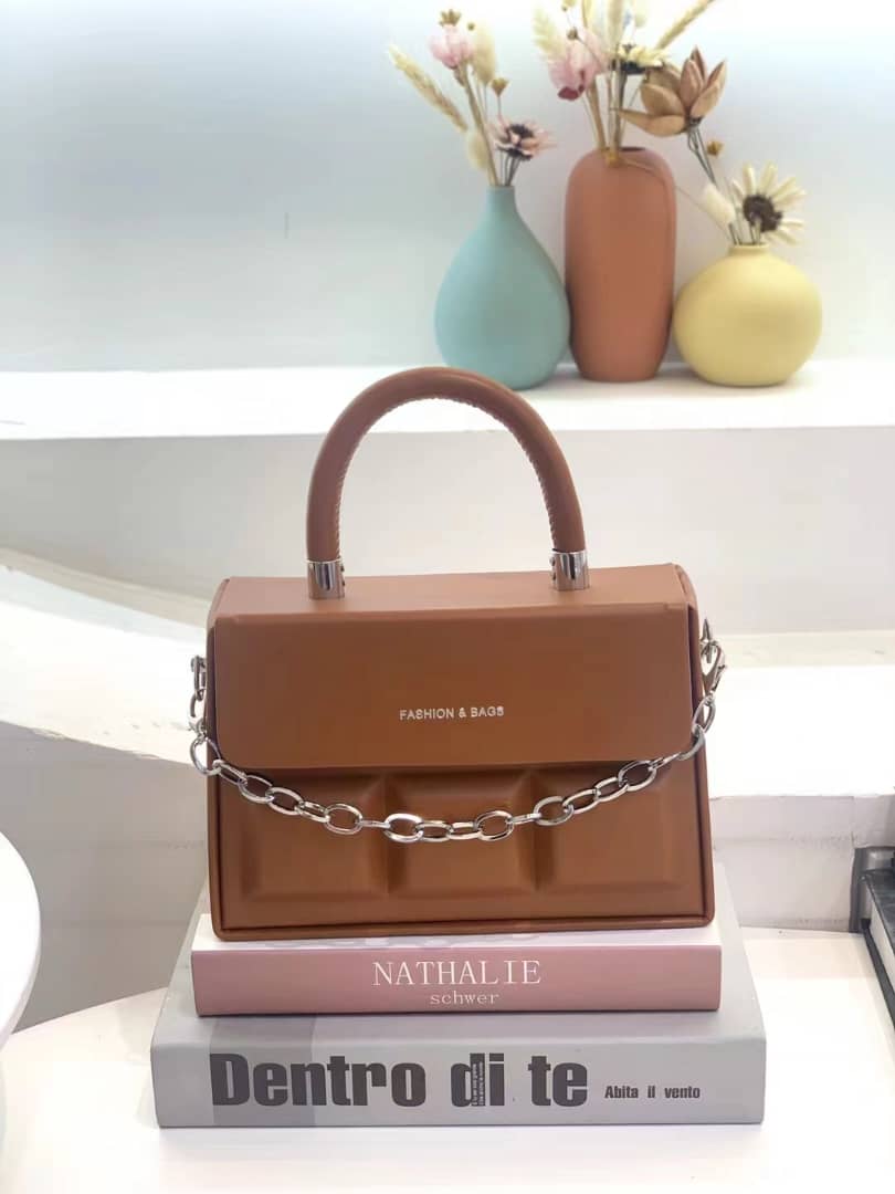 New Arrival Classic Ladies Handbag Women Shoulder  Single Bag Fashionable Sling Bag