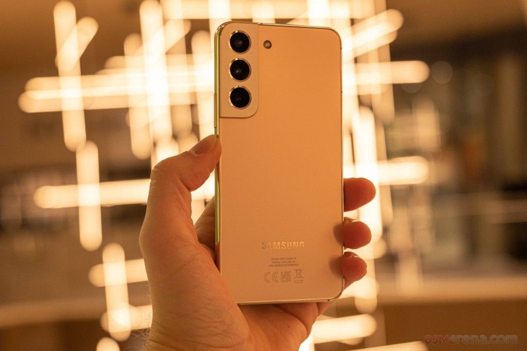 Refurbished Samsung Galaxy S22 Plus 5G 256GB / 128GB ROM 8GB RAM S22+ 6.6 inch Unlock Triple 50 MP Snapdragon 8 Gen 1 2G/3G/4G/5G LTE Dual Sim / Single Sim mobile Clean phone