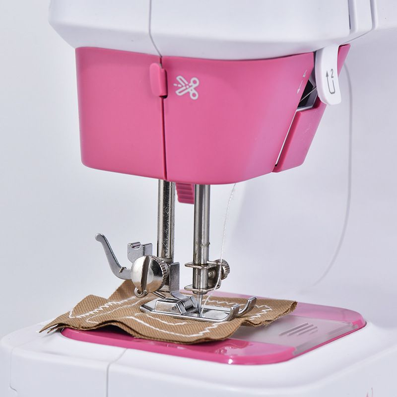 Home Electric Desktop Sewing Machine Household Overlock DIY clothes 2 speed 12 stitches portable Battery/DC adapter Hicello