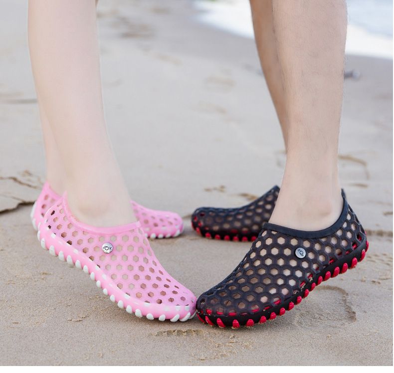 Men's Sandals 2024 Summer Sandals Fashion Hollow Breathable Beach Slippers Massage Slippers Sandals