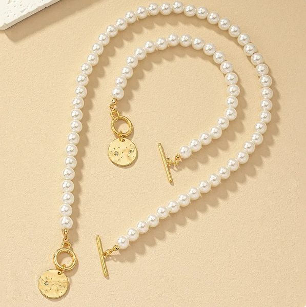 Vintage Faux Pearl OT Buckle Necklace Bracelet Jewelry Set for Women Temperament Heart Pendant Choker Wedding Accessorie Jewelry