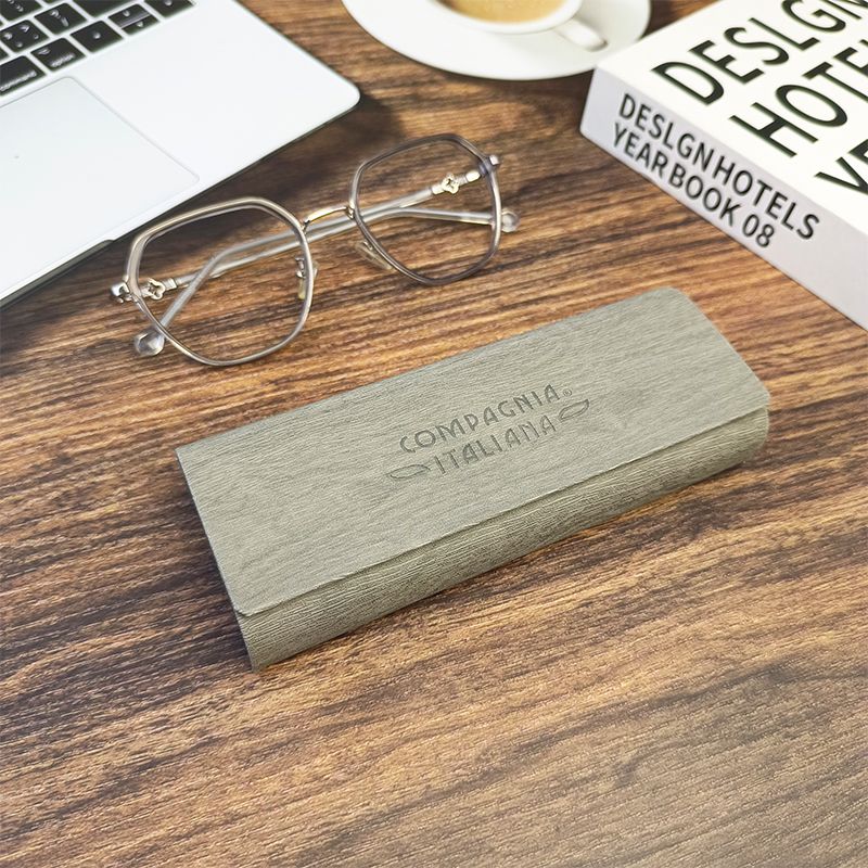 Glasses Case for Men and Women Students Large Frame Magnetic Suction Japanese Style Fresh Simple Advanced Car Compression-Resistant Portable Glasses Storage Box