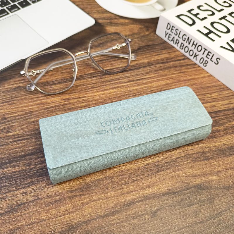 Glasses Case for Men and Women Students Large Frame Magnetic Suction Japanese Style Fresh Simple Advanced Car Compression-Resistant Portable Glasses Storage Box