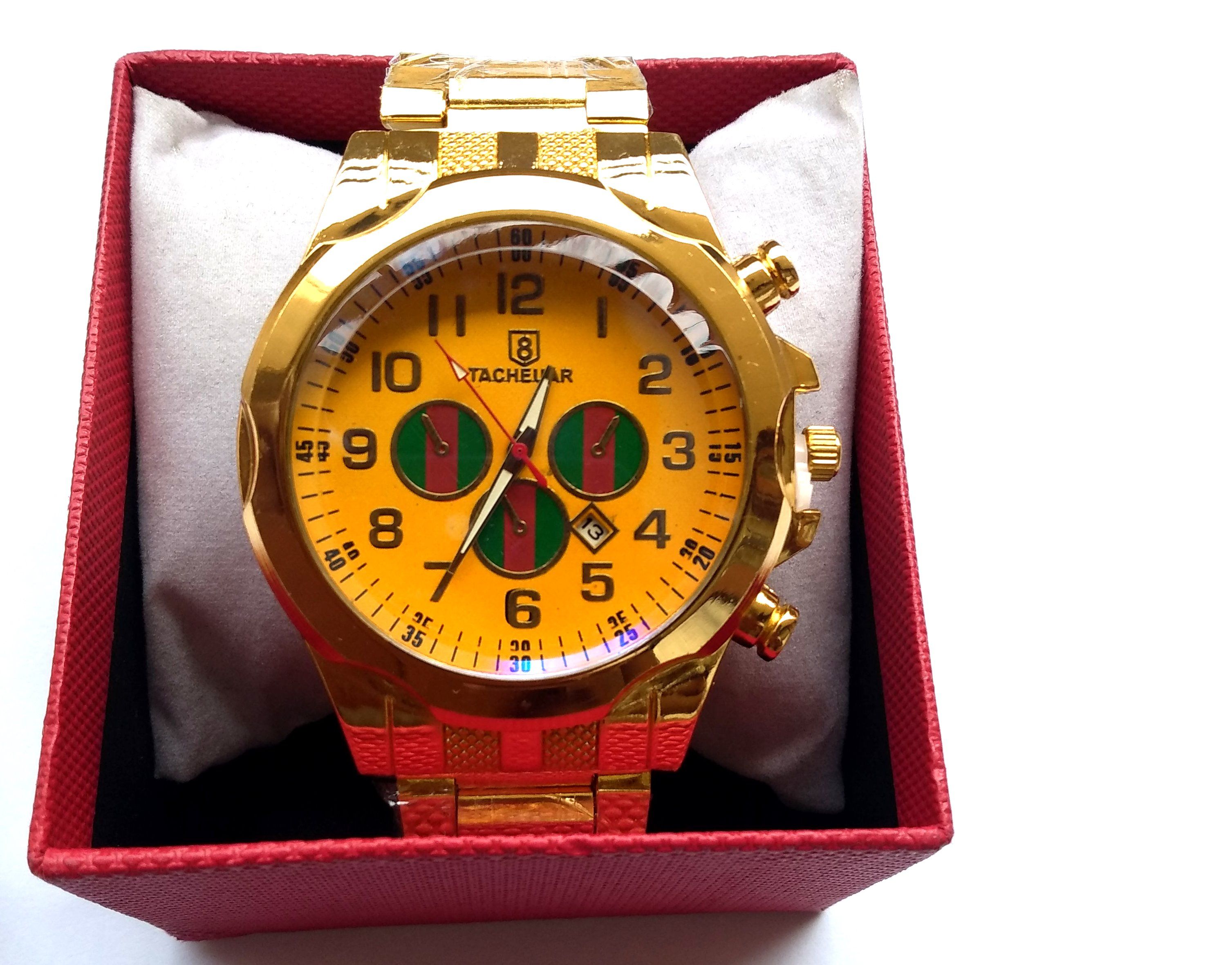 meticulously designed metallic gold-plated watch for men, a timepiece that transcends mere functionality to become a true work of art.