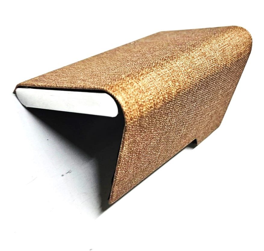 Discover the epitome of style and functionality with our premium brown card holder designed exclusively for men who value organization without compromising on sophistication.