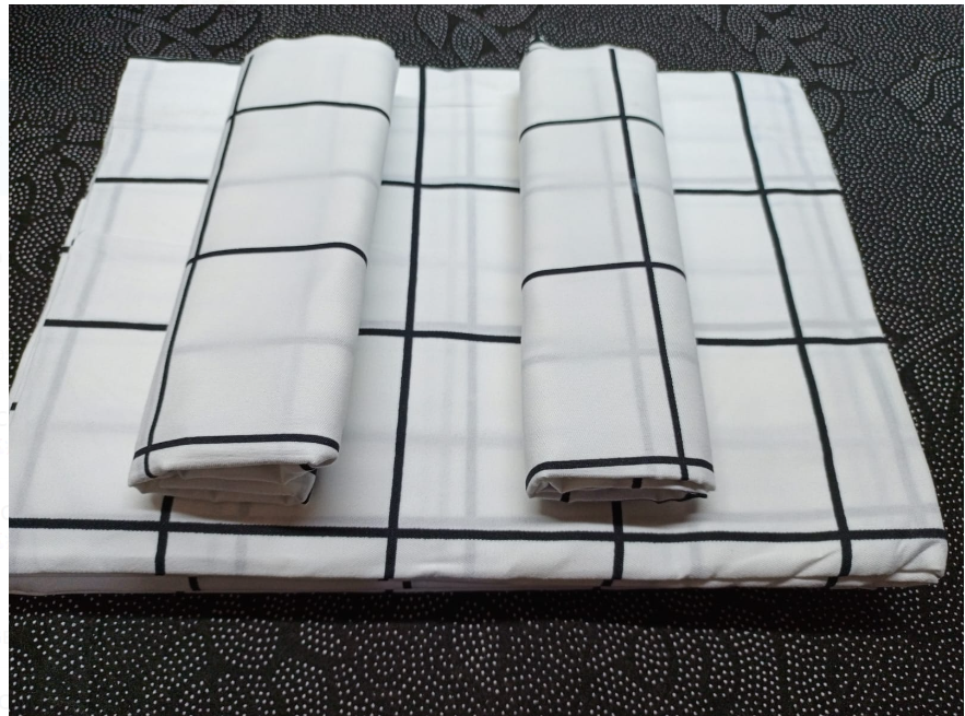 4 Pcs 6x6 Fashion Bedsheet Set  (2 Bedsheets & 2 Pillowcases)