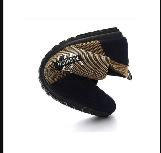 Men's Fashion Brown Men's Shoes Outdoor Comfortable Casual Shoes Fashion New Styles Slip On Boat Light Weight Driving Loafer Leisure Sneakers