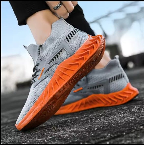 Hot selling men's breathable flying woven running sneaker elastic running shoes Quality Comfortable Mens Casual Shoes Low Price Sports Shoes Fashion Men Sneakers