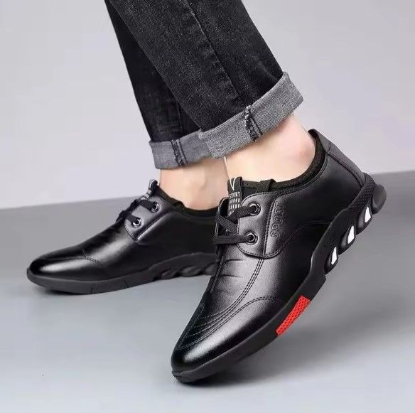 Black Fashion Men's Shoes Soft Sole Leather Shoes Fashion Men's Leather Casual Flat Shoes Business Non-Slip Breathable All-Match Men Sneakers