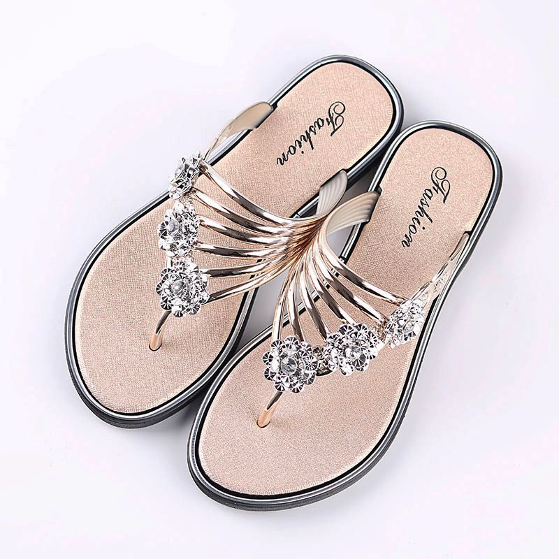 Women's slippers Summer rhinestone sequin sandals girls outdoor pinch-foot flat ladies shoes flower flip-flops lightweight outside wear Flip Flops