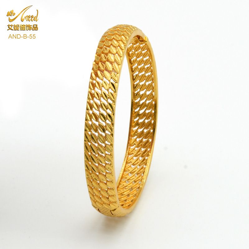 Hot Selling Alloy Gold-Plated Fashionable Bride Wedding Accessories Light Luxury Style Women's Wedding Sand Gold Bracelets Jewelry Wholesale