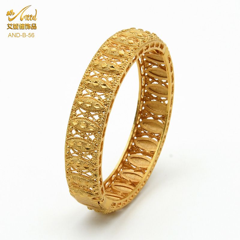 Hot Selling Alloy Gold-Plated Fashionable Bride Wedding Accessories Light Luxury Style Women's Wedding Sand Gold Bracelets Jewelry Wholesale
