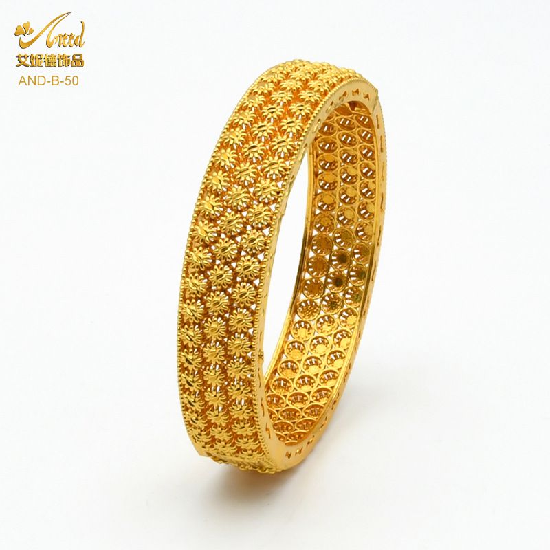 Hot Selling Alloy Gold-Plated Fashionable Bride Wedding Accessories Light Luxury Style Women's Wedding Sand Gold Bracelets Jewelry Wholesale