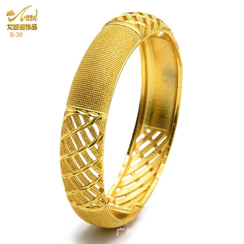 Hot Selling Alloy Gold-Plated Fashionable Bride Wedding Accessories Light Luxury Style Women's Wedding Sand Gold Bracelets Jewelry Wholesale