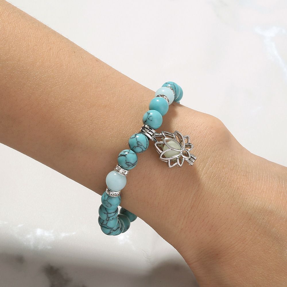 2024 Fashion New Product Yoga Turquoise Night Glow Lotus Bracelet Multi color Fluorescent Men's And Women's Fashion Accessories Bracelet Simple And Grand Bracelet