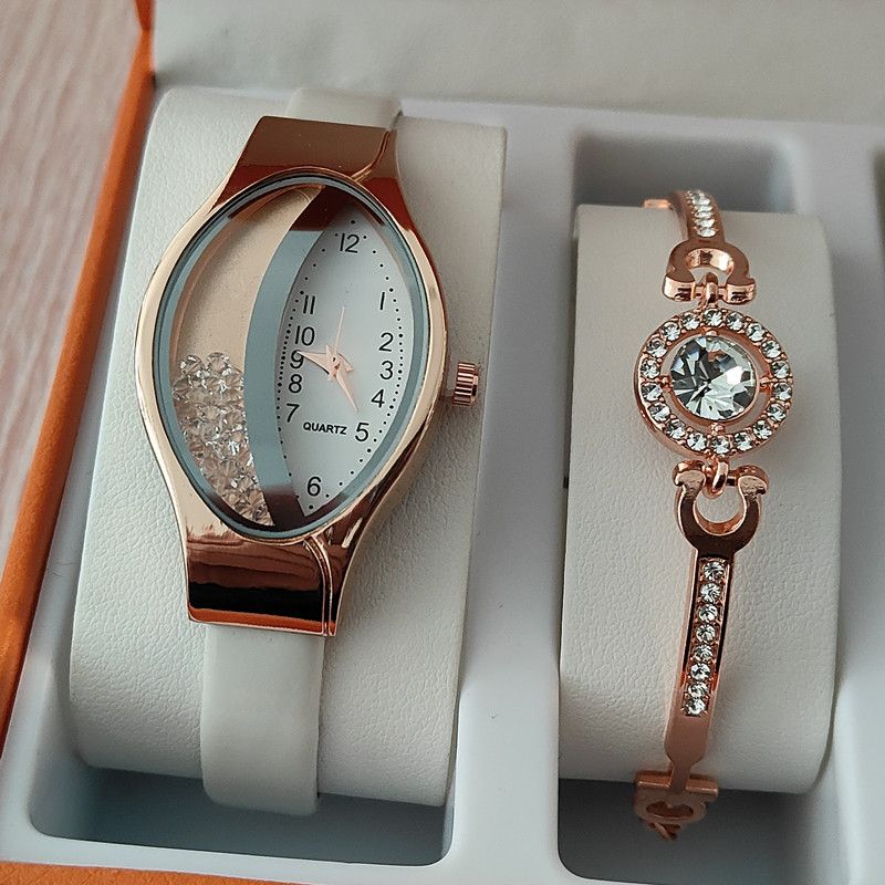 Women's Fashion Luxury Watch Women's Bracelet Clock Oval Water Diamond Sports Quartz Watch Watch Daily Leisure Simple Water Diamond Watch Women's Watch