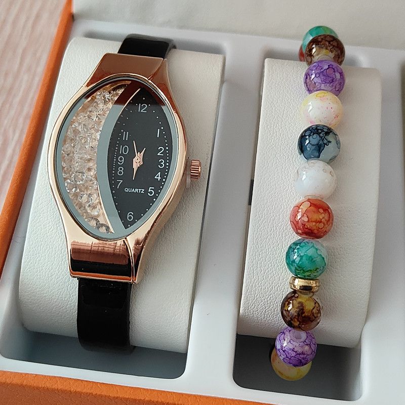 Women's Fashion Luxury Watch Women's Bracelet Clock Oval Water Diamond Sports Quartz Watch Watch Daily Leisure Simple Water Diamond Watch Women's Watch