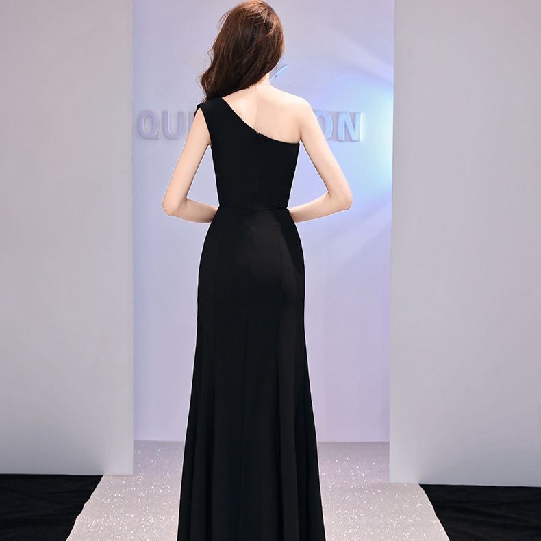 2024 Africa Europe Host Evening Dress Light Luxury Niche One-shoulder Black Long Dress Fishtail One-shoulder Dress Women Tie-dye Process
Slim Fishtail Sexy Elegant Temperament Comfortable