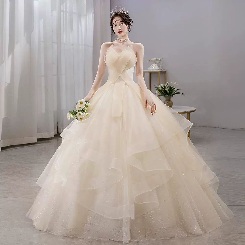 Main Wedding Dress 2024 New Bride Bra Champagne French High End Simple And Vintage Outgoing Dress Light Luxury Princess Floor length Dress Tied Bride Dress Crown