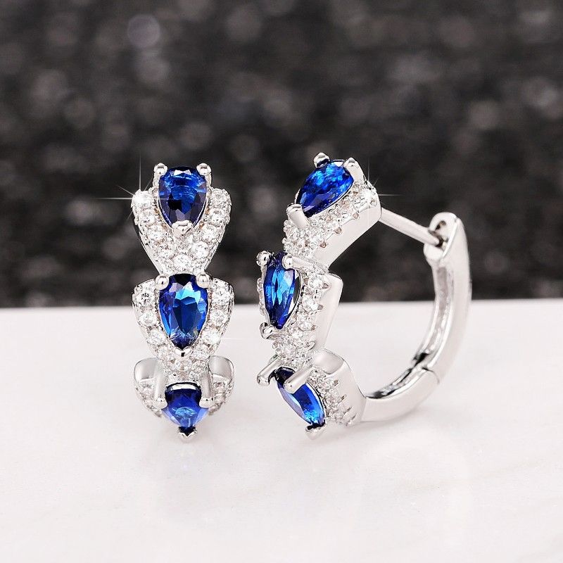 Lady New Fashion Luxury Wedding Earrings Klein Blue Zircon Earrings Stud Women Engagement Earrings Elegant Girl Retro Magazine Ear Buckle