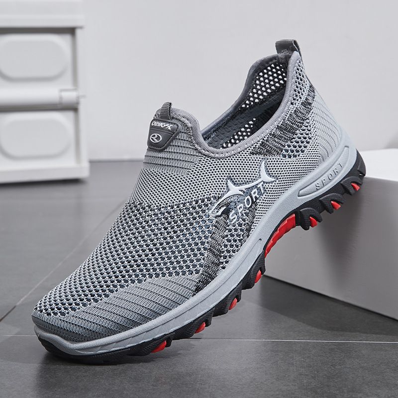 Spring comfortable soft-soled heightening sneakers Running shoes and sports shoes for men