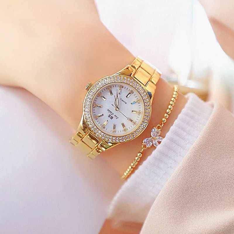 Women's Elegant Casual Goldn Watch Crystal Diamond Inlaid Watch Stainless Steel Silver  Quartz Watch Bracelet Set Gift for Wife