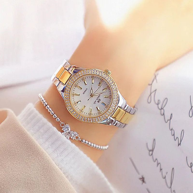Women's Elegant Casual Goldn Watch Crystal Diamond Inlaid Watch Stainless Steel Silver  Quartz Watch Bracelet Set Gift for Wife