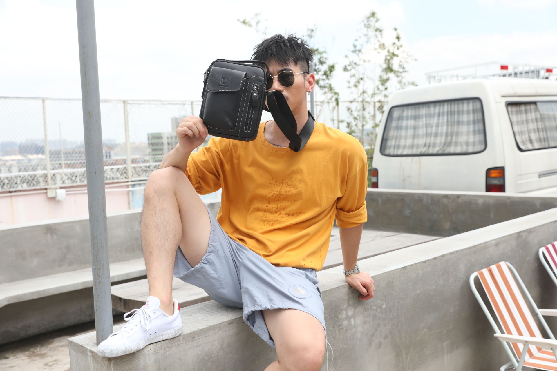 Leather Cowhide Shoulder Crossbody Bag Men's Soft Leather Vertical Menbag Cell Phone Bag Men's Shoulder Bag