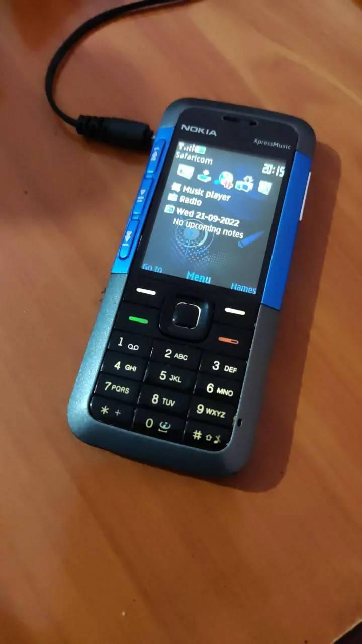 Refurbished Nokia 5310 Unlocked Xpress Music Bluetooth Java MP3 Player super long standby 2.1 Inch Feature phone
