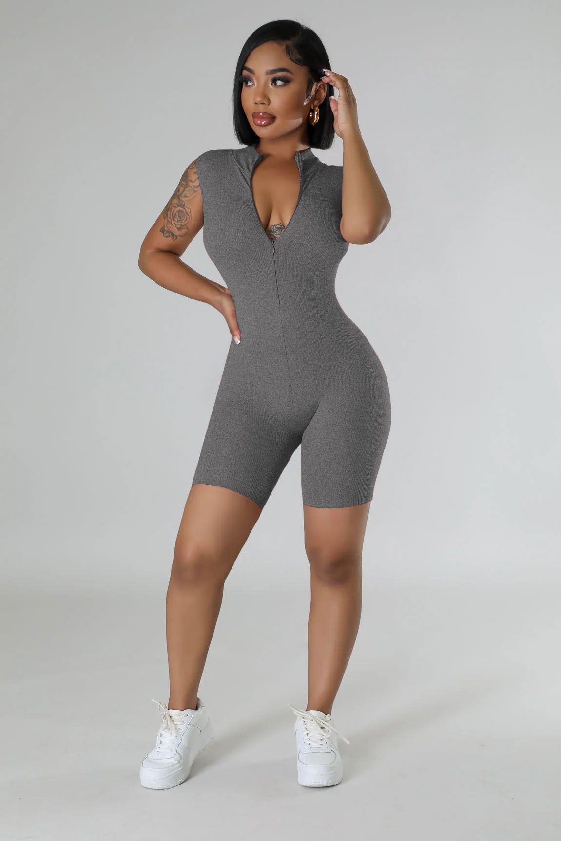 New open neck zip sleeveless solid colour casual sports one-piece sexy tight one-piece shorts